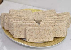 Cara Membuat Kue Sagon Lembut Garing Mudah