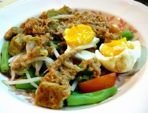 Cara Membuat Gado Gado Betawi Sedap Spesial